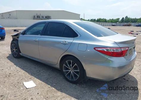 2015 Toyota Camry Xse z USA, uszkodzony, nr VIN 4T1BF1FK9FU091045